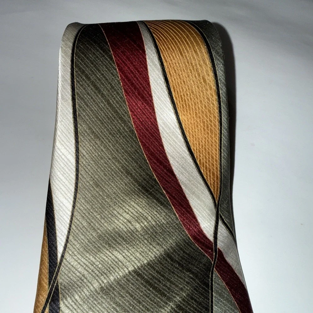 Irvine Park Men's‎ Brown/Green/Gold Silk Tie 59